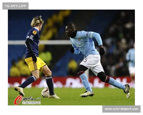 ONE冠军赛慈善拍卖：选手签名手套筹款支持青少年体育